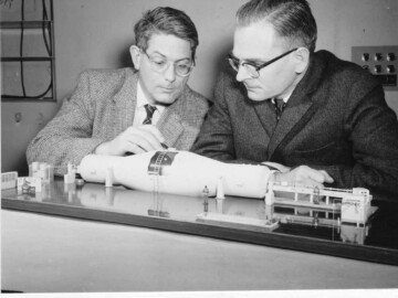 Both the MP tandem and the EN that preceded it were the first of their model installed in the world. Photo 1968. Photo source - AECL 0032U1000