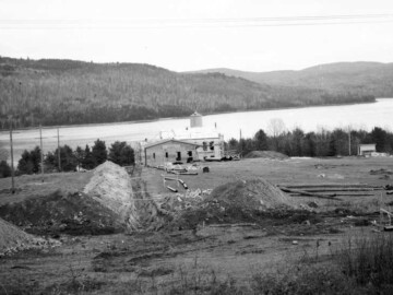 View of first construction in fall 1944. Photo source- AECL. 102-1221000