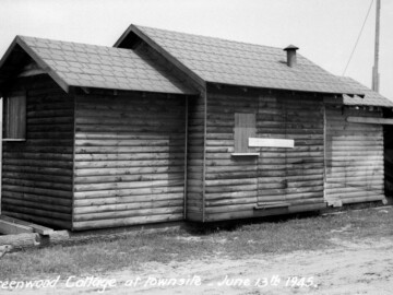 Greenwood cottage on waterfront in June 1945. Family relationship to location unknown. Photo source – AECL 1041000
