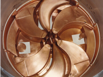 A view of the cyclotron accelerating structure. Photo source – AECL. 112-1000