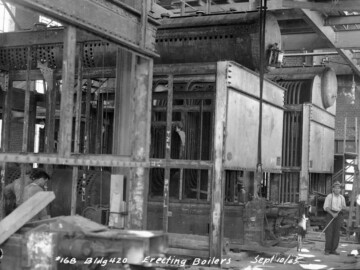 Bldg. 420 (heating plant) under construction, 10 September 1945. Photo source- AECL. 124-2691000