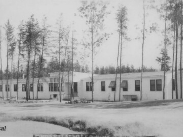 Deep River Hospital – date unknown – viewed from Montcalm. (This location later became the A&P store and is now used as office space by CNL staff.) Photo Source – AECL. 1361000